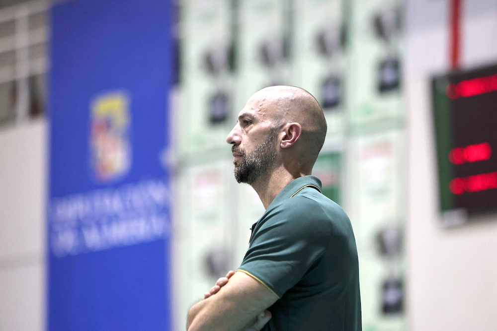 Israel: “Veo a los chicos fenomenal y con muchas ganas”